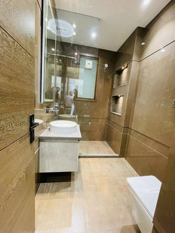  raj luxury floor Bathroom