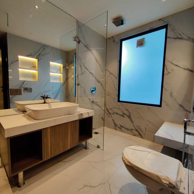  luxury 500 sq yd Bathroom