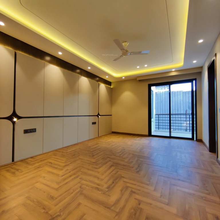  luxury 500 sq yd Living Area