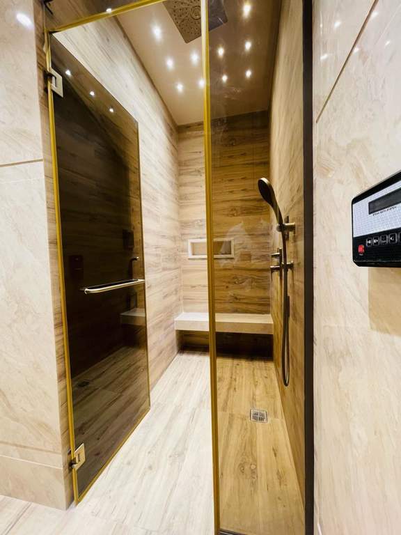  luxury malibu town Bathroom