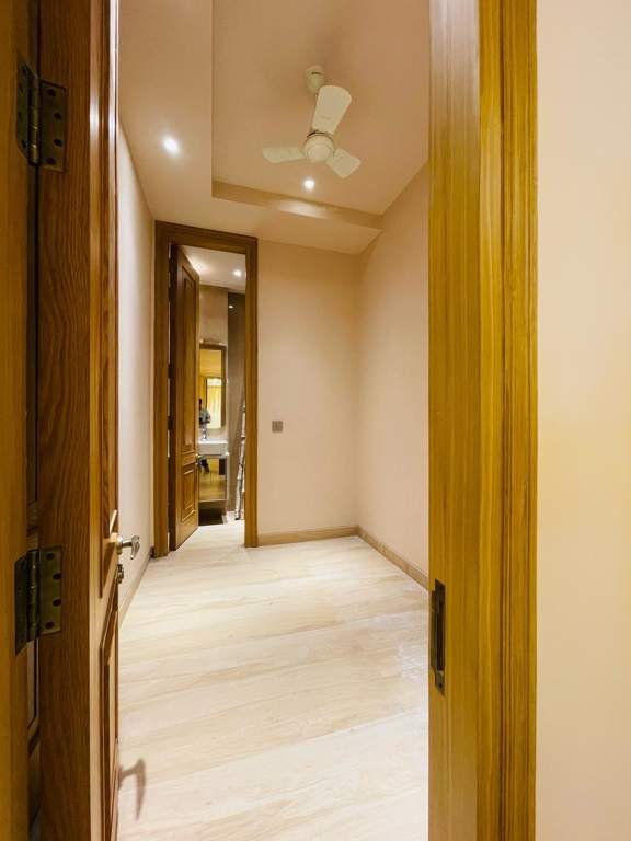  luxury malibu town Lobby