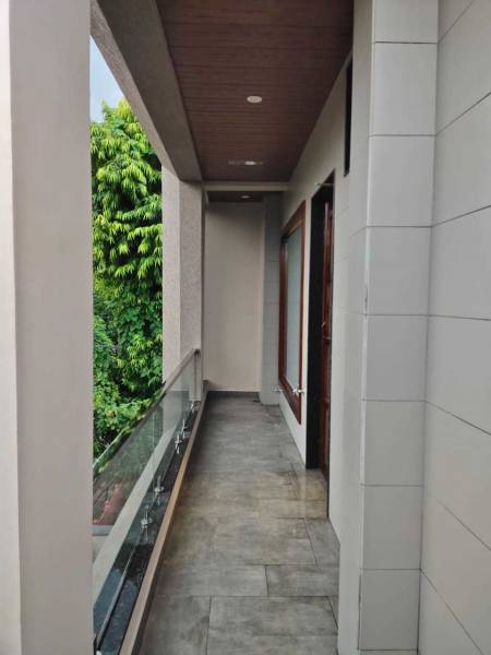 mainOther of The Urban Crest