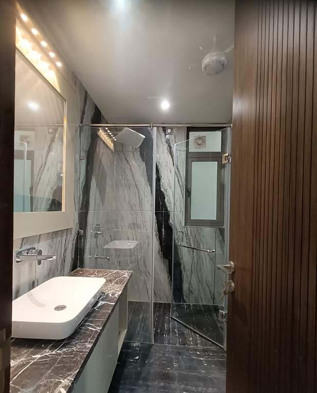  estate luxury floor 11 Bathroom