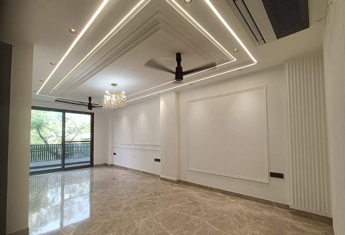  estate luxury floor 11 Living Area