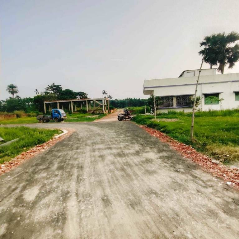  township Internal Roads & Footpaths