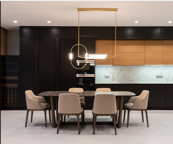  oakshine Dining Area