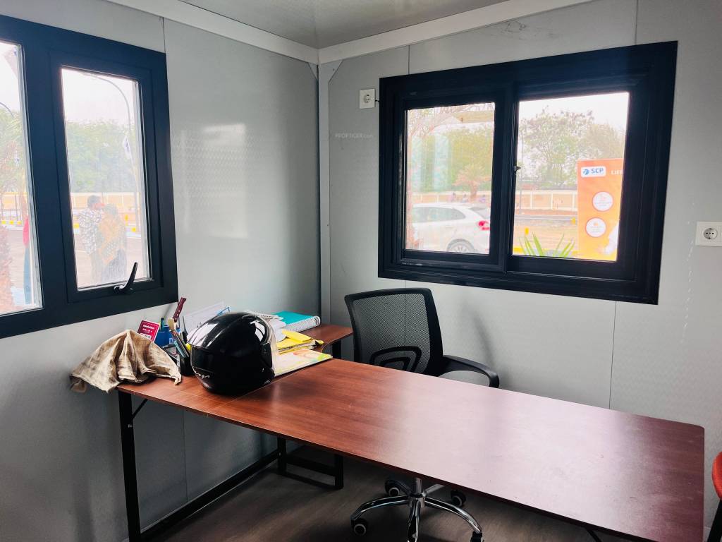  dubai courtyard Others