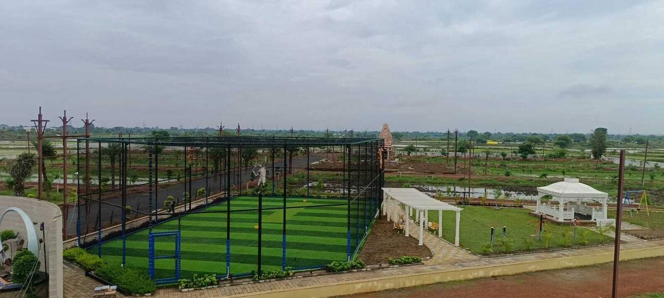  city Cricket Pitch