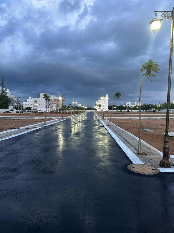  eden Internal Roads & Footpaths