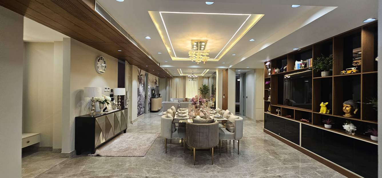 homes ultra luxury floors Dining Area