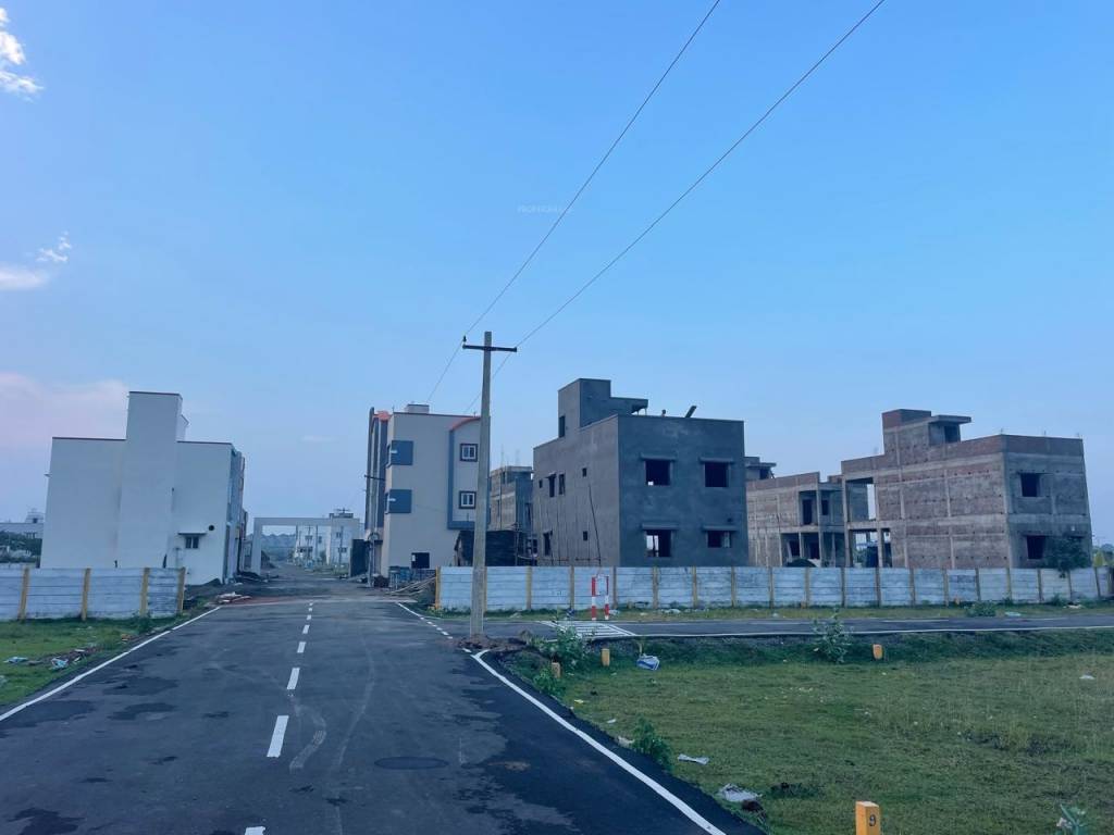  sai city square Plot