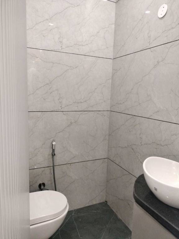  elegant floors Bathroom