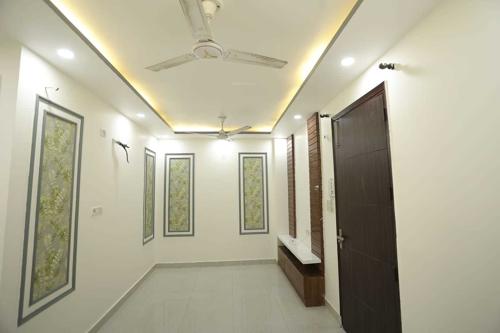  luxury-floors Living Area