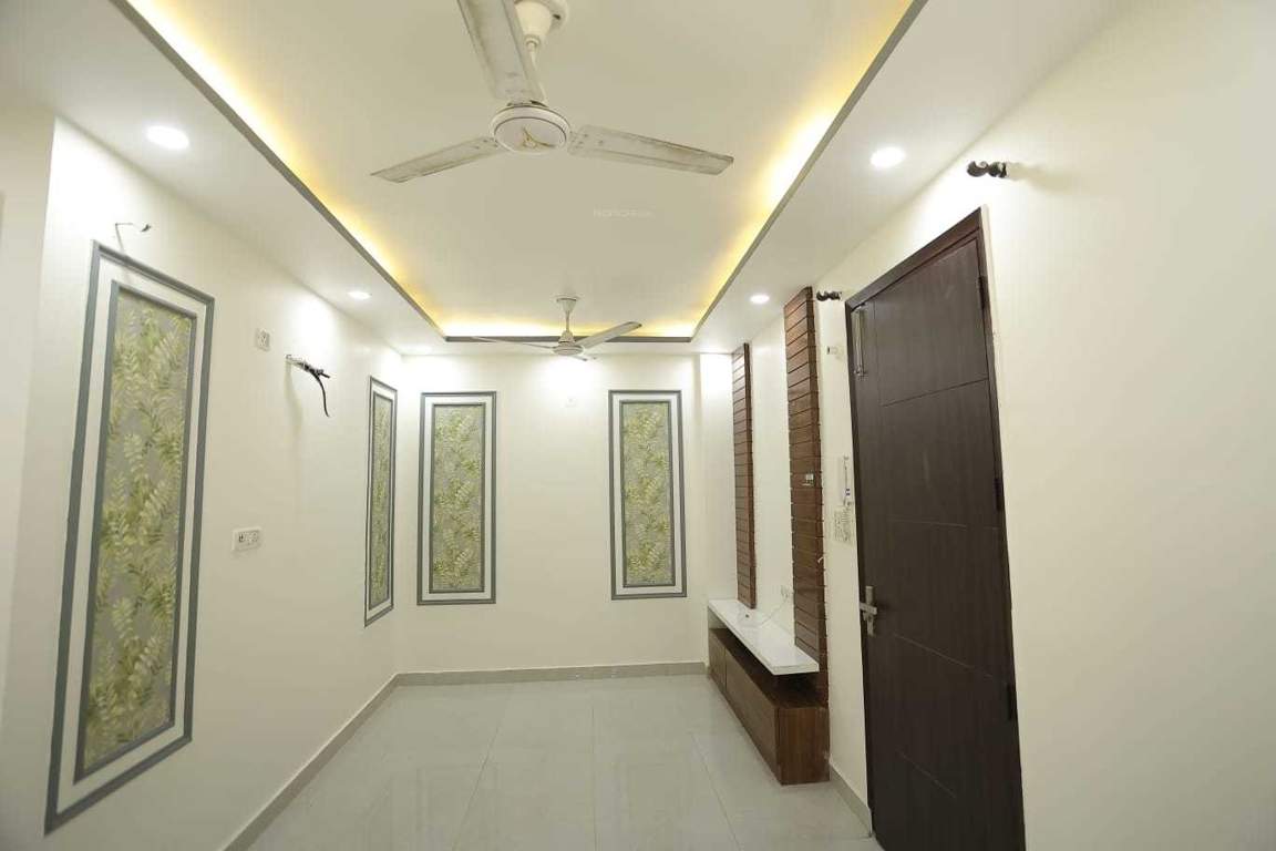  luxury floors Living Area