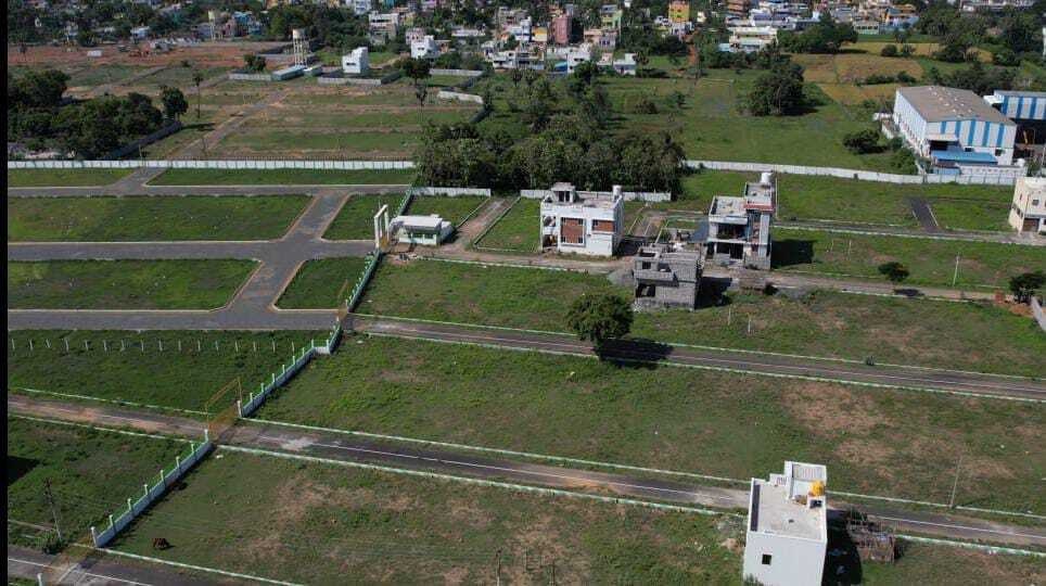  snd gnt road om lakshmi nagar Plot