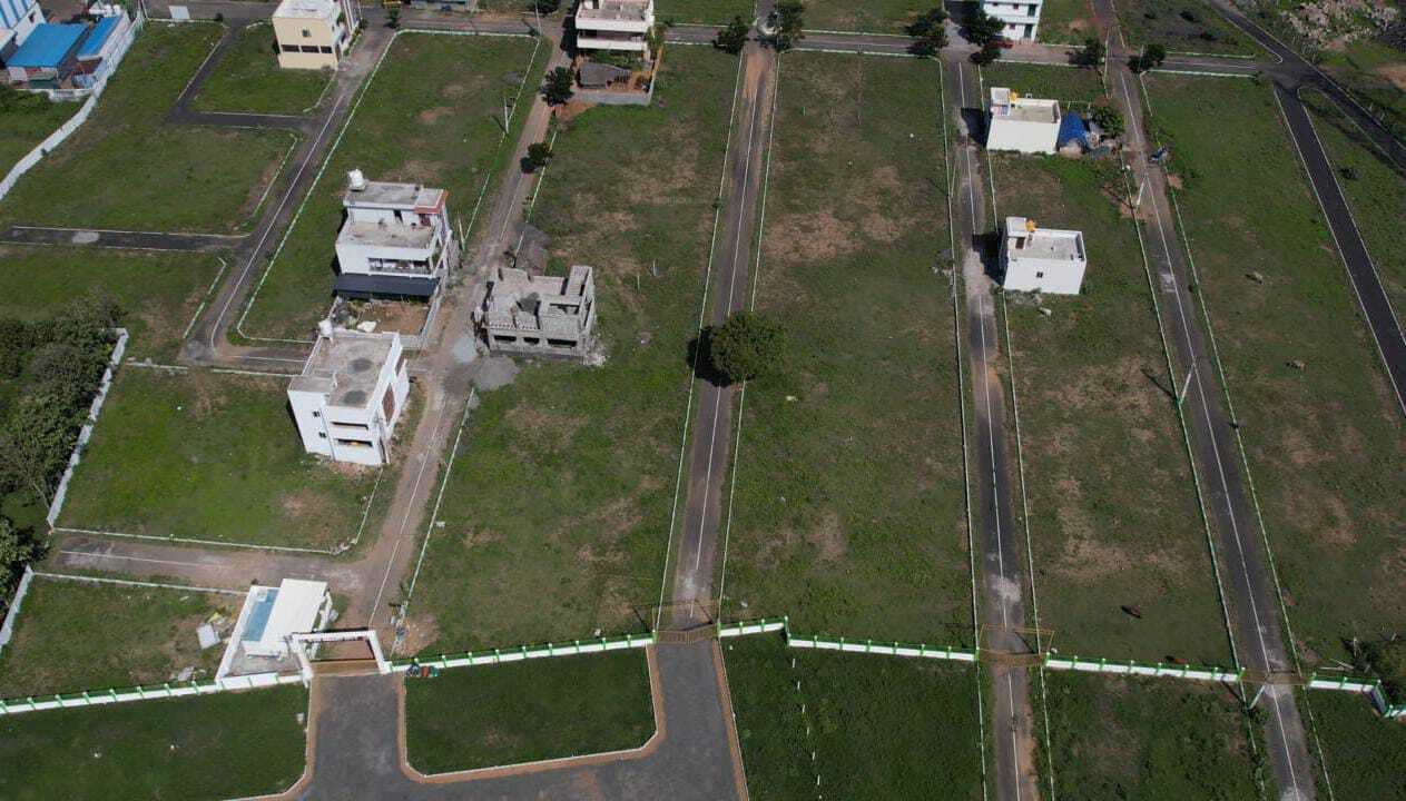  snd gnt road om lakshmi nagar Plot