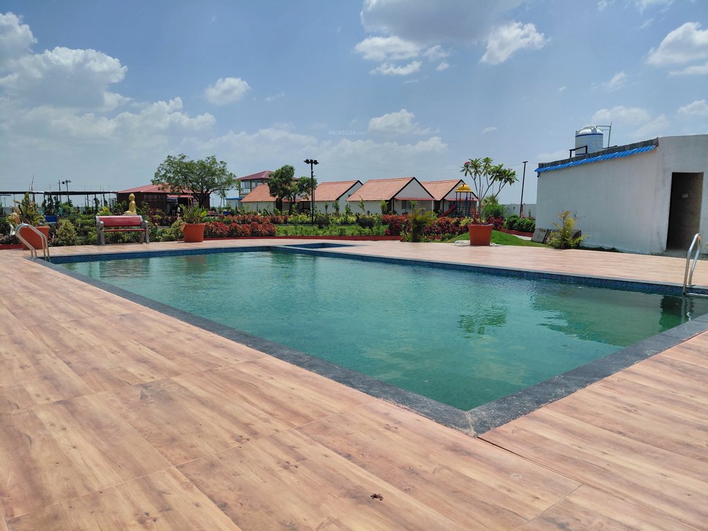  global village Swimming Pool