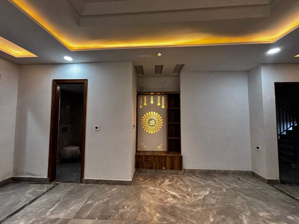  ultra luxury foors Living Area