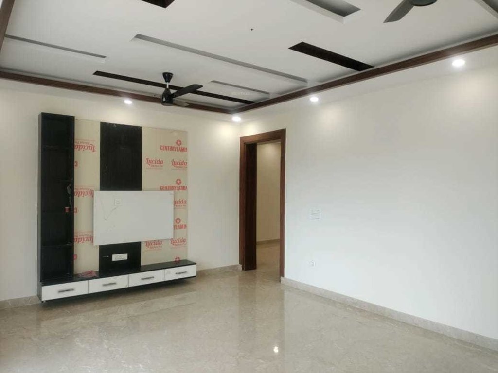  luxury floors Living Area