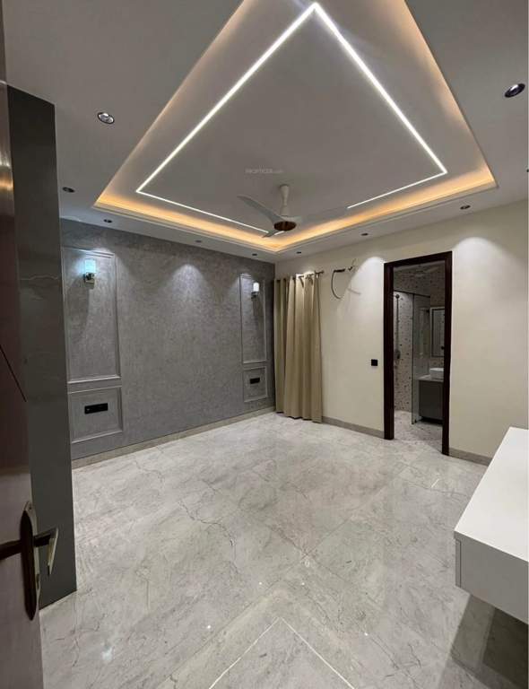  investors desire 1 Living Area