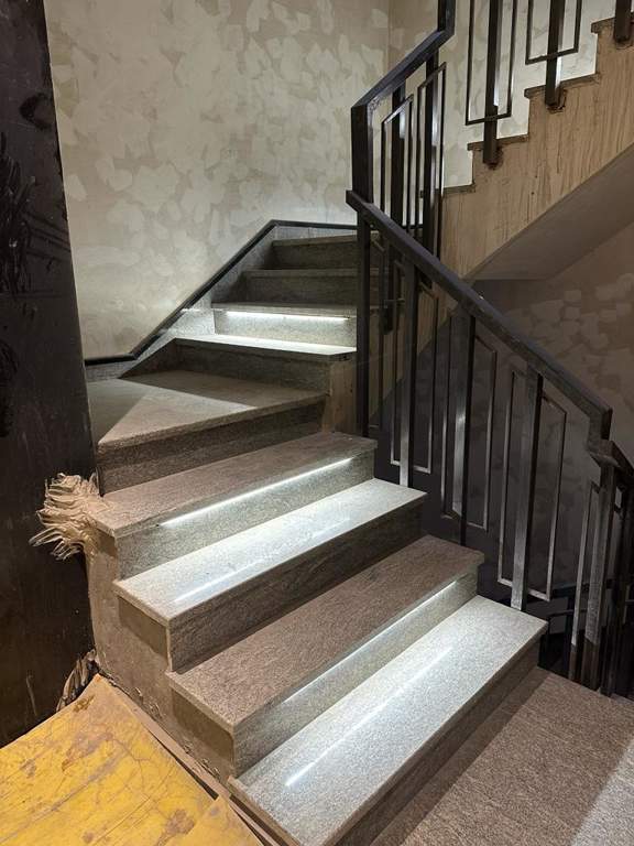  as estate luxury floor 13 Others