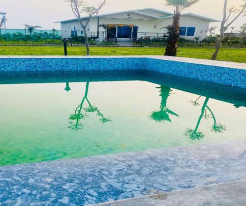 Swimming Pool sunshine-farms Swimming Pool