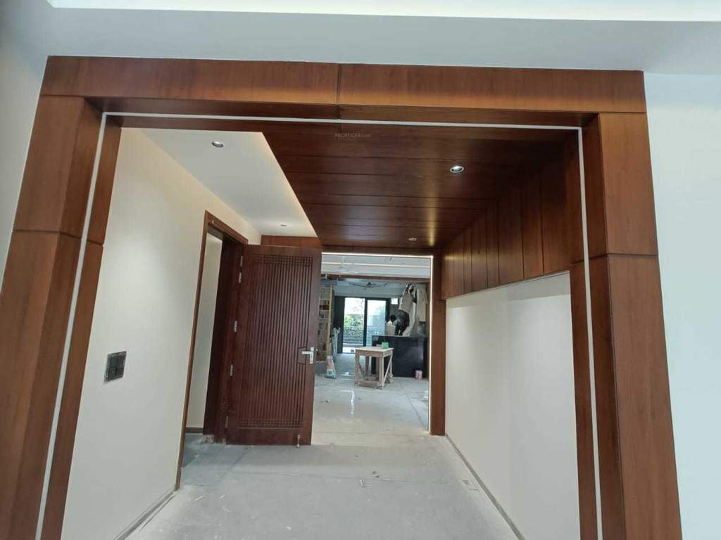  estate ulta luxury floor 15 Living Area