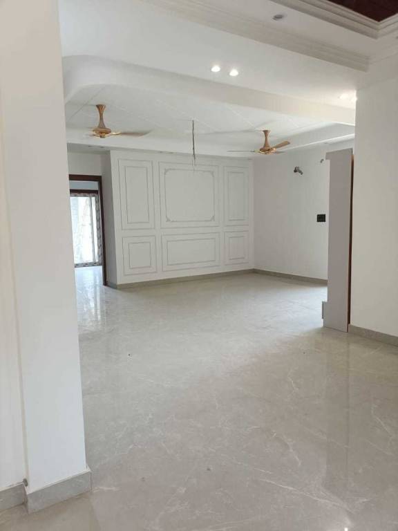 Ultra Luxury Builder Floor