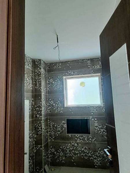  ultra-luxury-builder-floor Bathroom