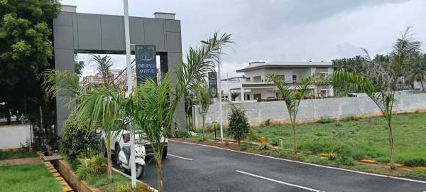  emerald-avenue Gated Community