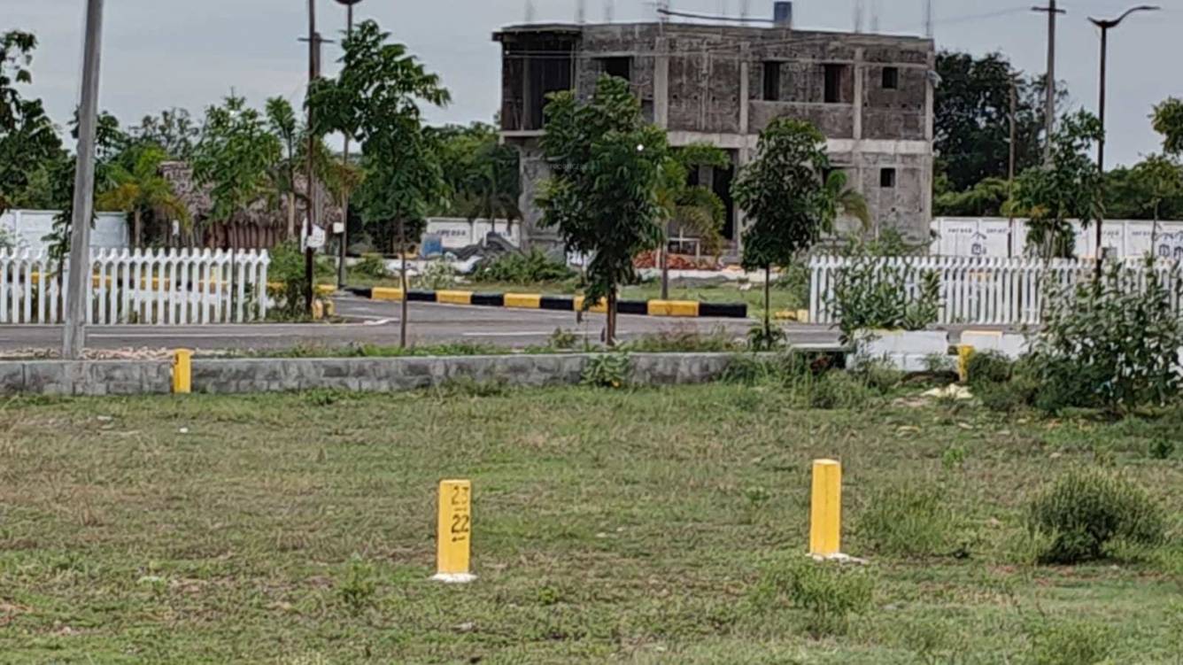  aandal kannan garden Plot
