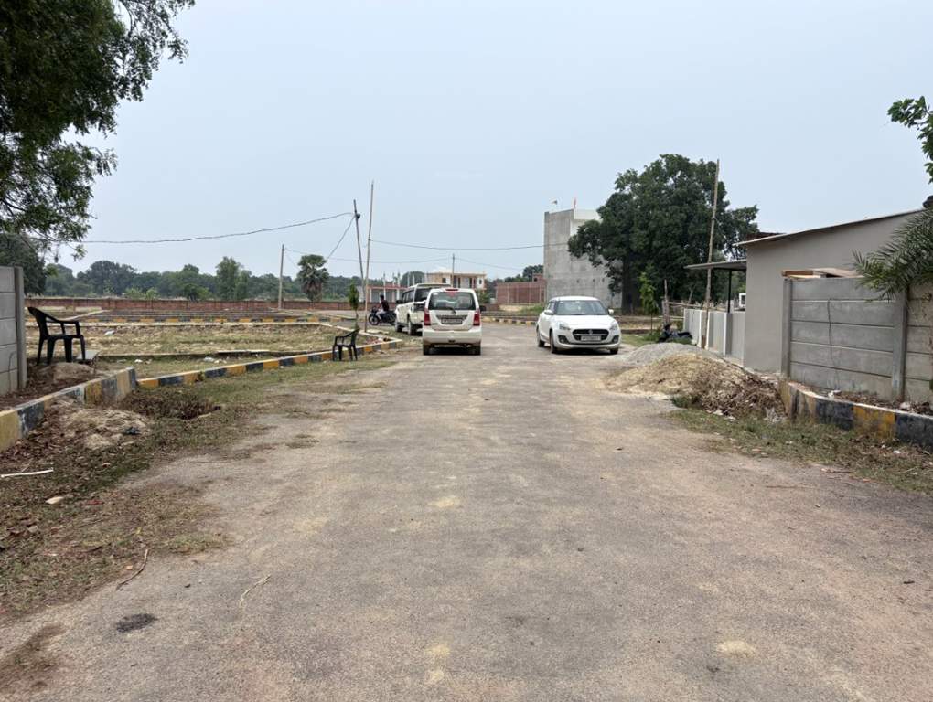  defence paradise lucknow Internal Roads & Footpaths