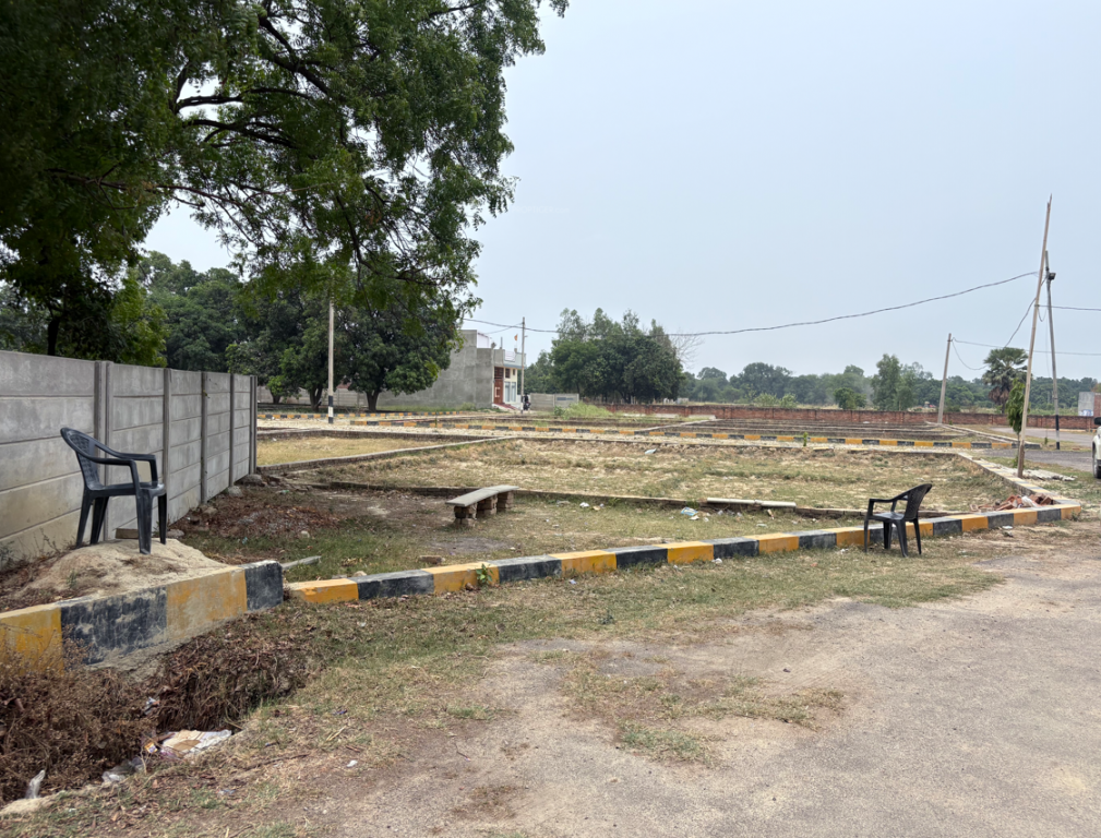  defence paradise lucknow Plot