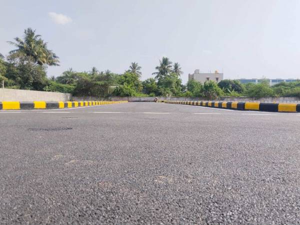  rh-avenue Internal Roads & Footpaths