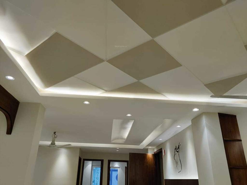  homes ultra luxury builder floors Living Area