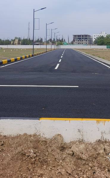  royal-c Internal Roads & Footpaths