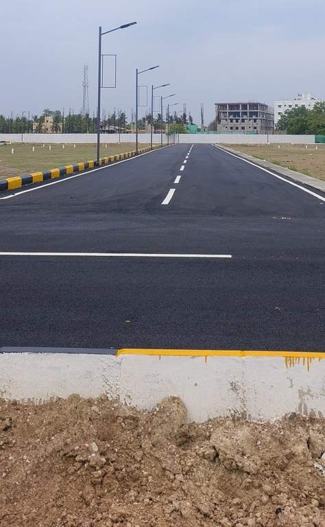  royal c Internal Roads & Footpaths