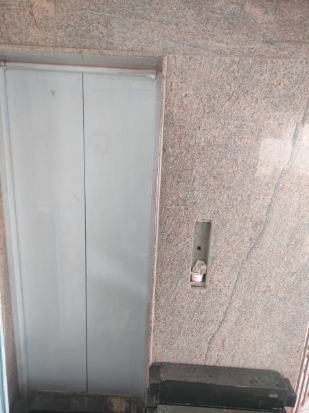  vishal-flats Lift(s)