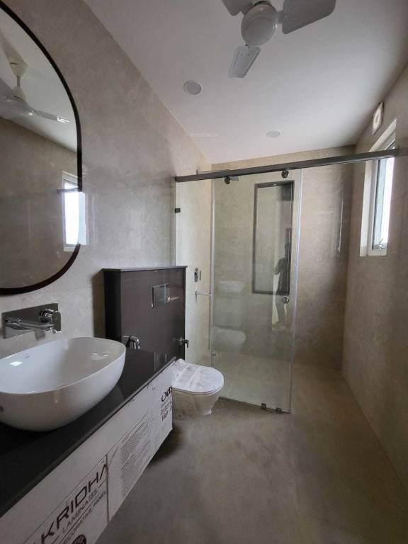  greenfields luxurious builder floors Bathroom