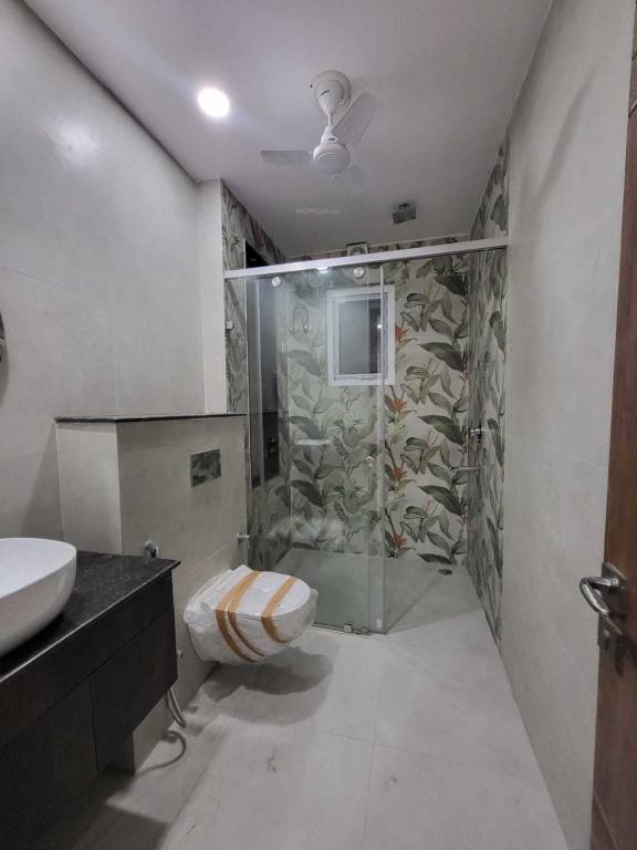  greenfields luxurious builder floors Bathroom