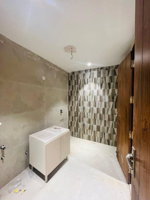  greenfields premium builder floors Bathroom