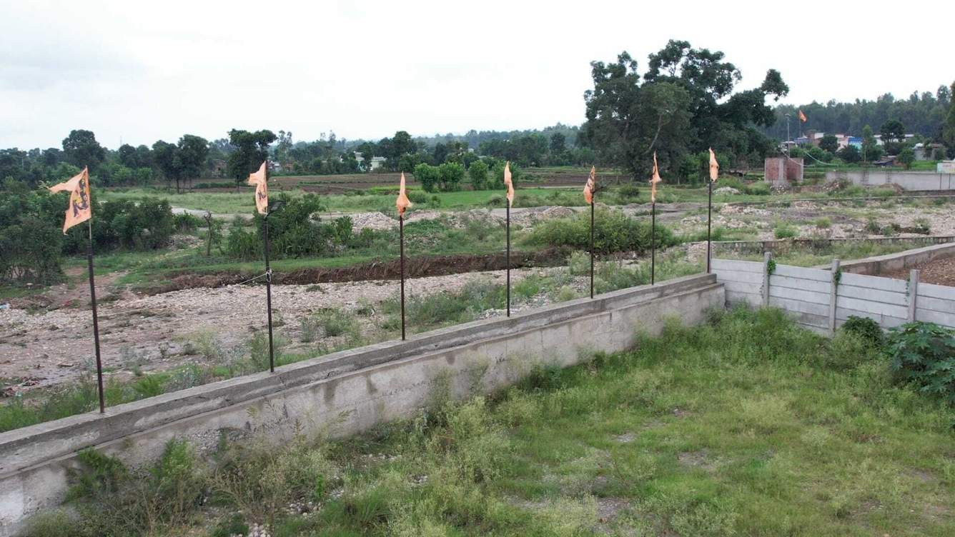 bajrang vatika Plot