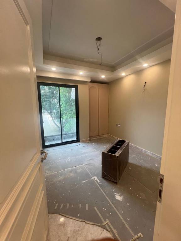  realty floors Bedroom