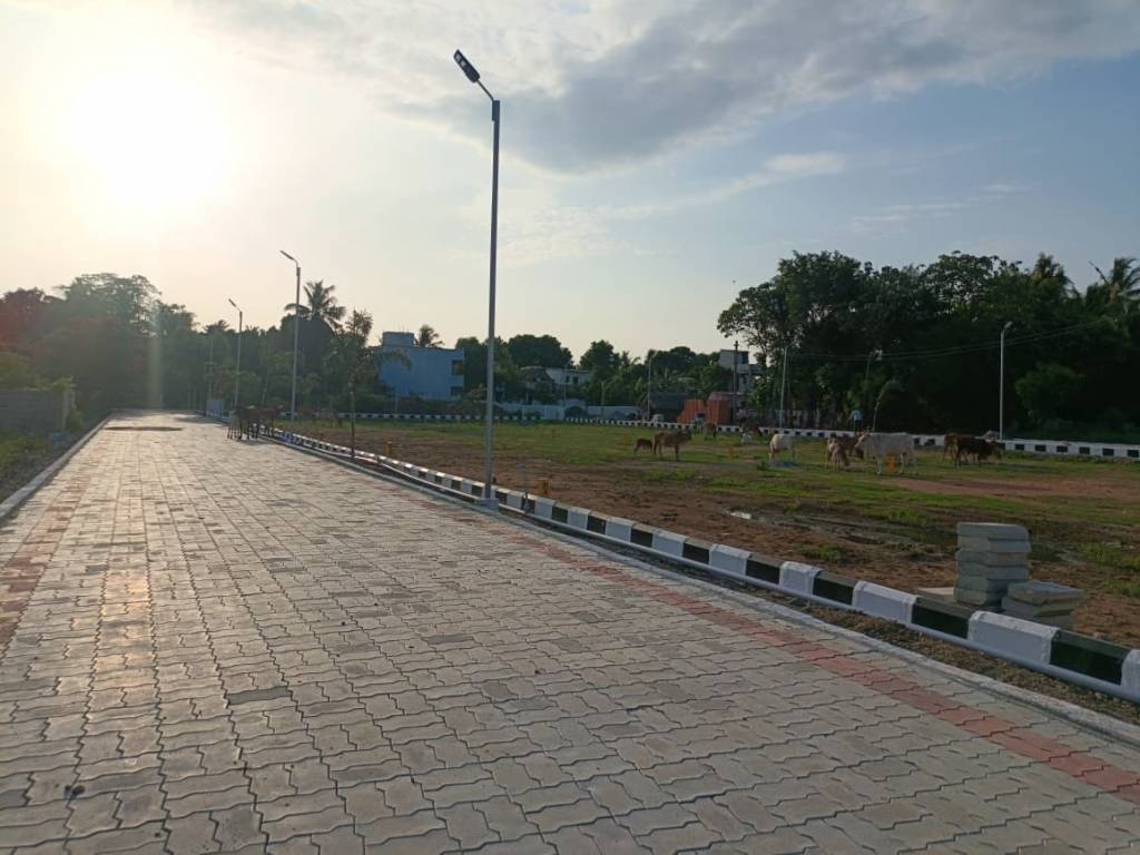  sri vyssnavi avenue Plot