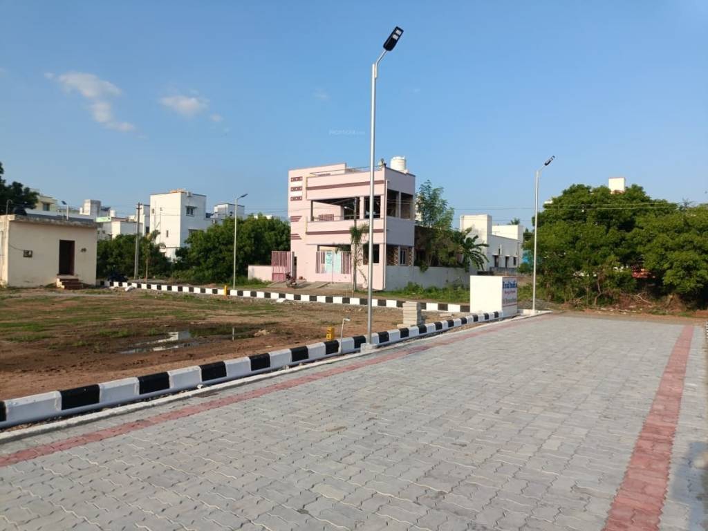  sri vyssnavi avenue Plot