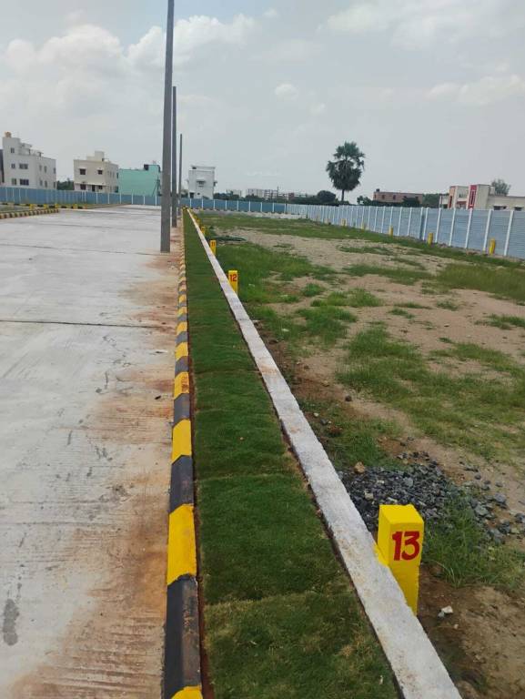  pothigai garden Plot