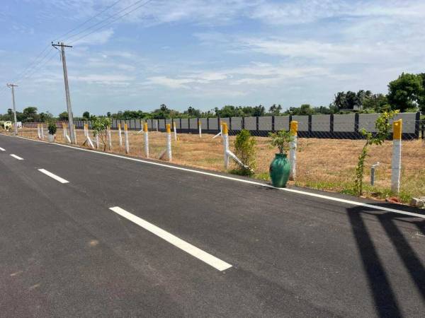 Plot tbs-first-city Plot