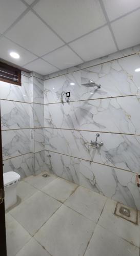 Bathroom laxmi-niwas-and-om-niwas Bathroom