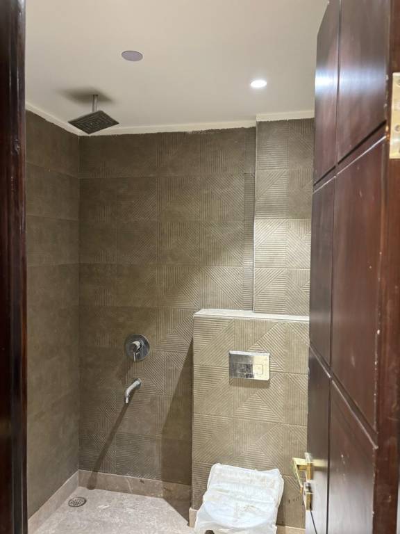 luxury floors Bathroom