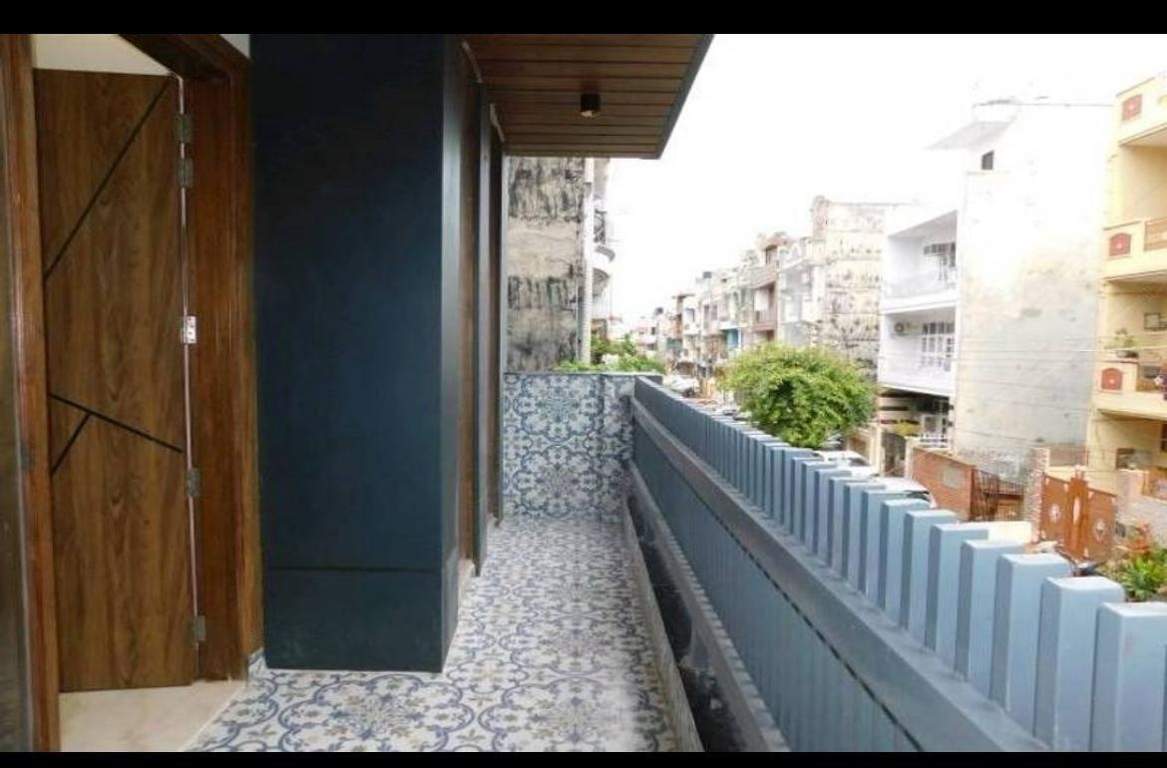 gupta ultra luxury floors Balcony